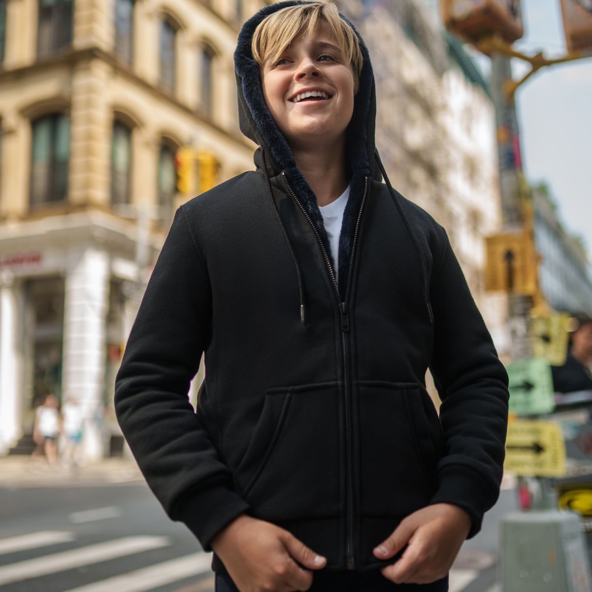 Sweathshirts & Hoodies